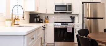 500 ft to boardwalk, 3 bdr condo