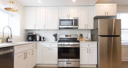 Amazing all new 1fl condo> Steps to The Beach