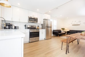 Fridge, oven, coffee/tea maker, toaster