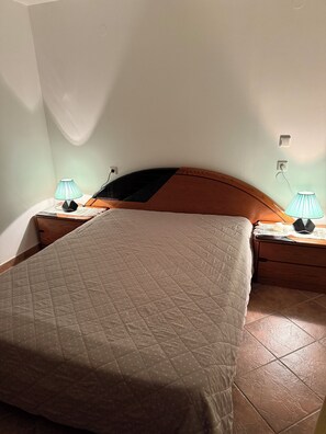 1 bedroom, iron/ironing board, WiFi