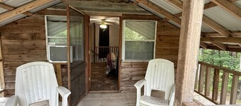 Direct Windrock trail access Breathtaking views right from your bedroom sleeps 4