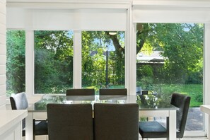 Dining - 6 Bedroom Ranch Bungalow in Port Credit. (Mississauga)