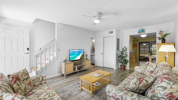 Condo, 1 cama Queen (Cozy townhouse centrally located on t) | Área de estar