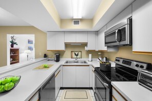 Condo, 1 Queen Bed (Cozy townhouse centrally located on t) | Private kitchen - San Marco Villas A-5 (Marco Island)