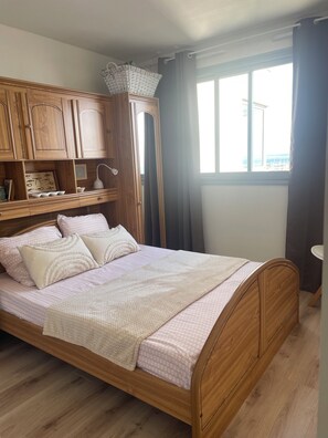 1 habitación, internet, ropa de cama y acceso para silla de ruedas 