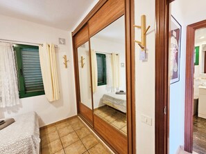 1 chambre, accès Internet, draps fournis