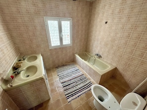 Towels, soap, toilet paper