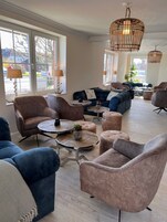 Sala de estar en el lobby