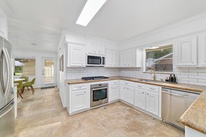 Microwave, oven, stovetop, dishwasher