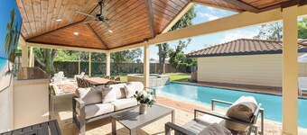Katy Oasis with Huge Patio, Pool & Game Room