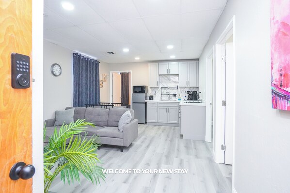 Interior - Modern & Comfortable Suite Near Downtown Concord (Concord)