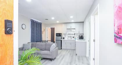 Modern & Comfortable Suite Near Downtown Concord