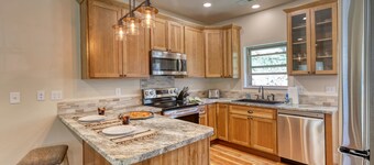 Saddle Up For Luxury - 15 Minutes to Mt Rushmore