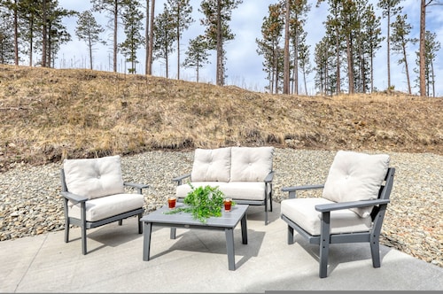 Serene Retreat King Bed at Rockerville Gold Town