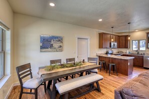 2 bedrooms - Homestake Haven Highlighting the Mining Era (Rapid City)
