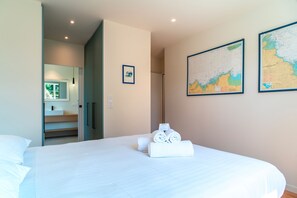 3 bedrooms, free WiFi, bed sheets