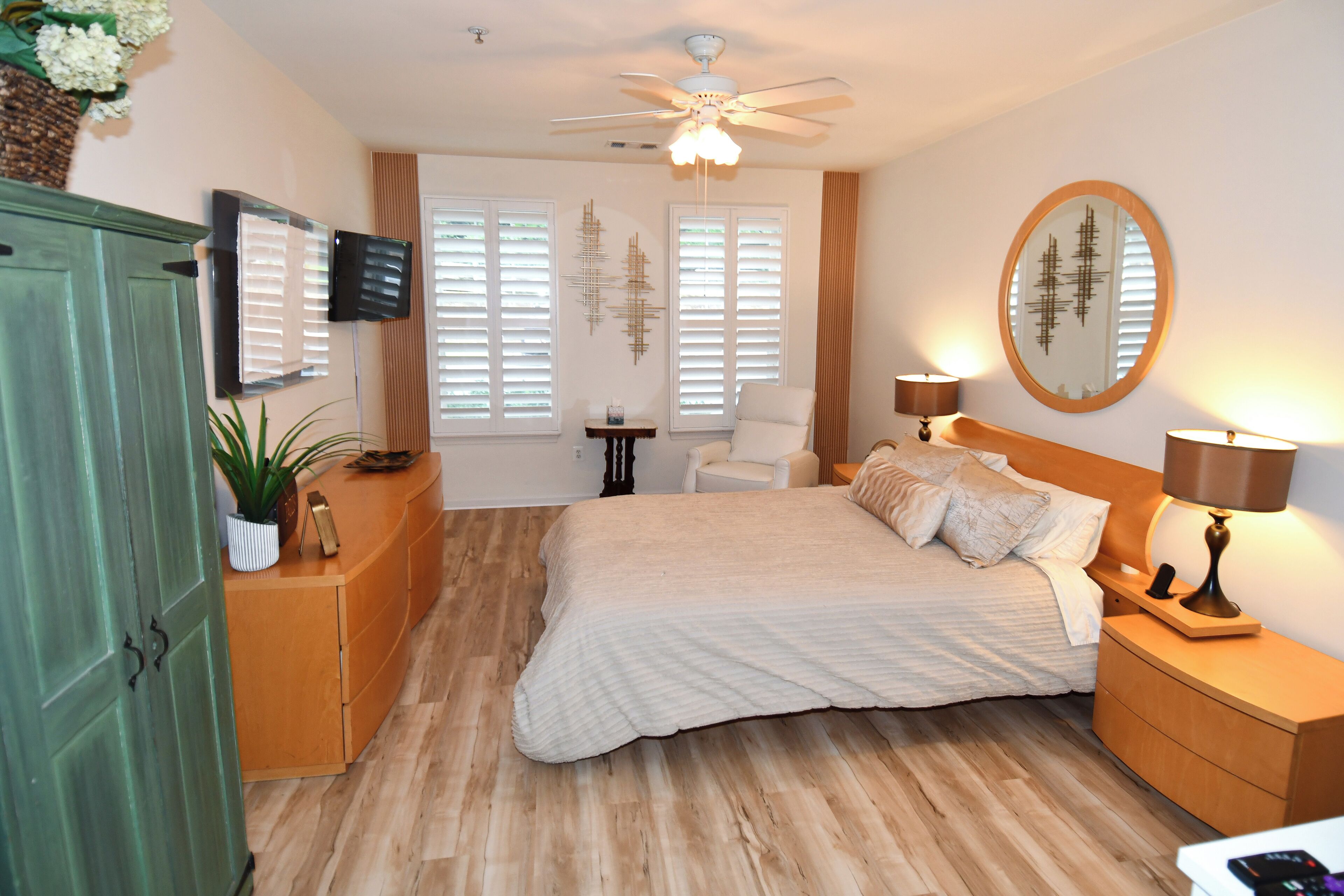 2 chambres, fer et planche à repasser, Wi-Fi, draps fournis