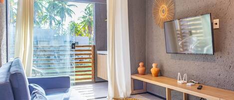 Basic Apartment | Living area