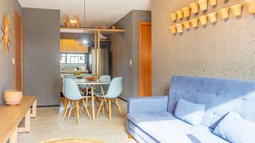 Basic Apartment | Living area