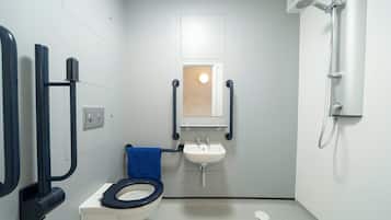 Single Room, Non Smoking | Bathroom