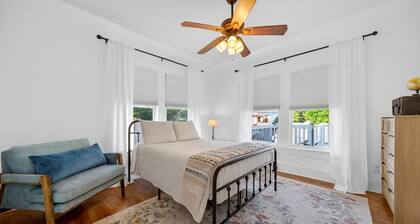 A 1921 Craftsman with Charm in Tyler!