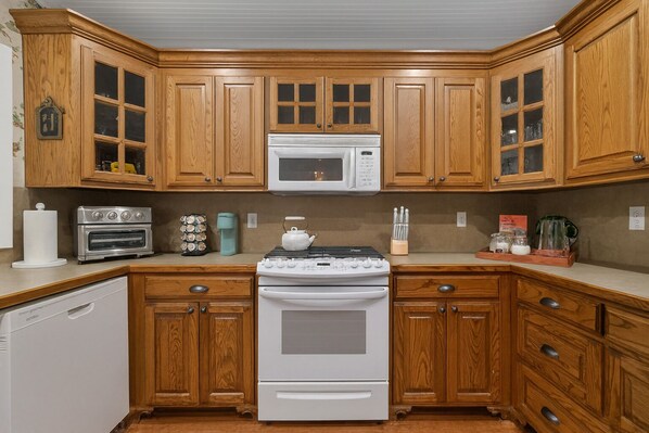 Microwave, oven, stovetop, dishwasher