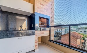 Basic Apartment | Interior - DRL - Apartments 300m From Bombinhas Beach (Bombinhas)