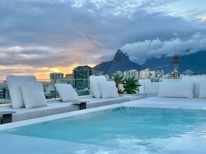 Outdoor pool - WhereInRio 4 suites luxury penthouse Ipanema (Rio de Janeiro)