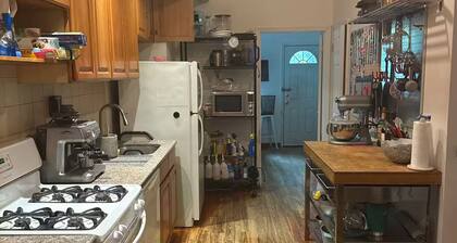 Bright Bushwick Room in Art Duplex
