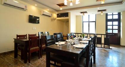 HOTEL SURYA GARH