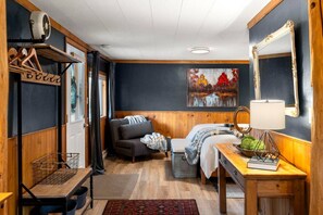 1 habitación, wifi y ropa de cama