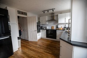 Talo | 4 makuuhuonetta