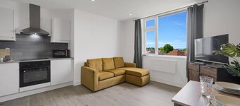 Stylish Modern Apartment - Free Parking - W