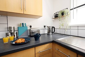 3 bedrooms - Central Escape Central Cardiff Free Parking (Cardiff)