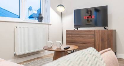Luxurious 2 Bed Central Cardiff Free EV Charge