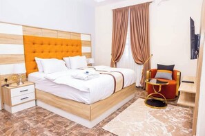 Deluxe Room, Balcony, City View