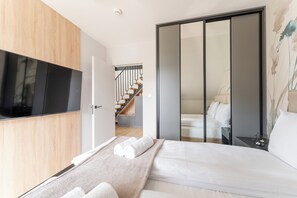 Premium Apartment, City View, Beachside | Laptop workspace, blackout drapes, iron/ironing board, free WiFi - Posesja Plażowa Penthouse & SPA (Grzybowo)