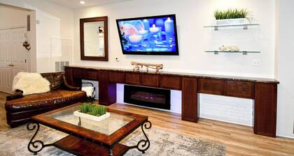 Mid-Term Gem - Private Bedroom Suite