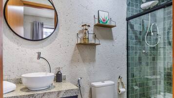 Basic Villa | Bathroom