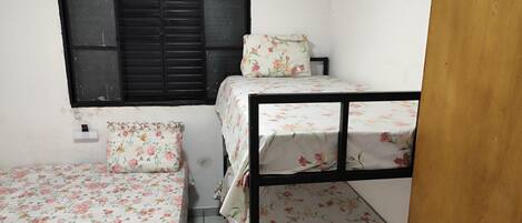 Phòng đôi Economy | Truy cập Internet không dây miễn phí, bộ trải giường