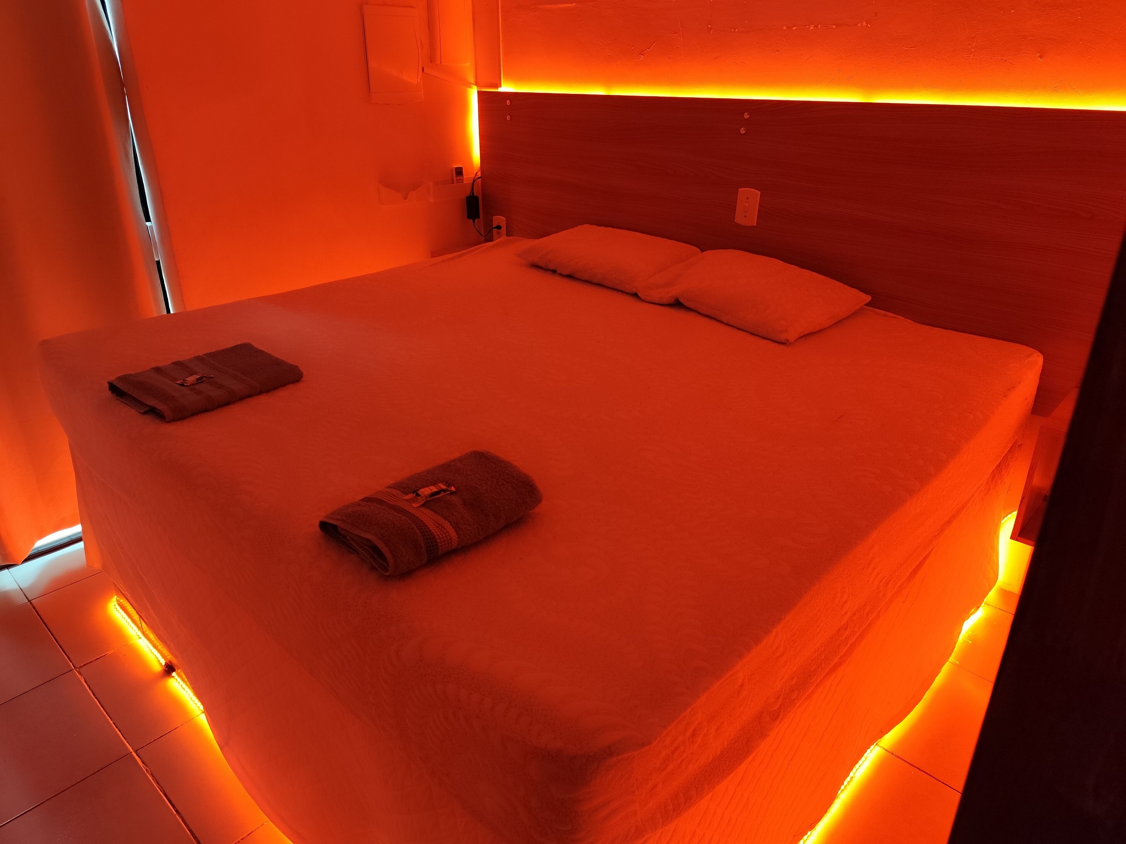 Deluxe Double Room | Iron/ironing board, free WiFi, bed sheets