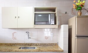 Basic Apartment | Private kitchen
