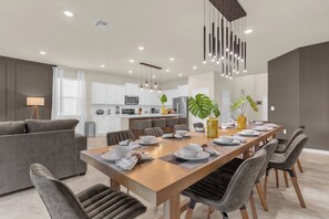 Dining room - Elegant Villa Private Pool Near Disney (Clermont)