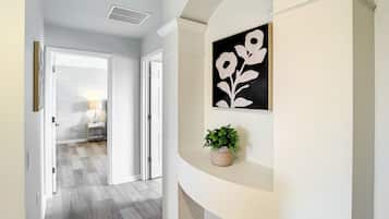 House | 6 bedrooms, Internet