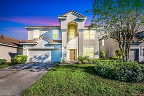 House | 6 bedrooms, Internet