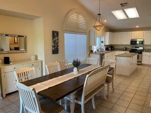 House | 4 bedrooms, Internet