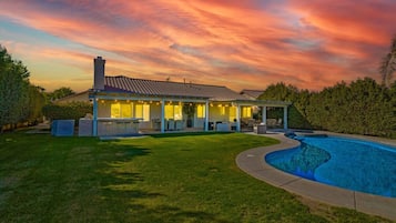 House | 4 bedrooms, Internet