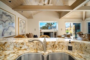 House | 3 bedrooms, Internet