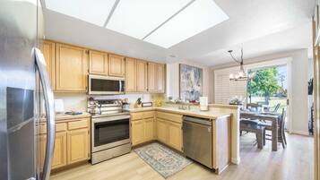 Appartement, accessible aux personnes à mobilité réduite | 3 chambres, Internet