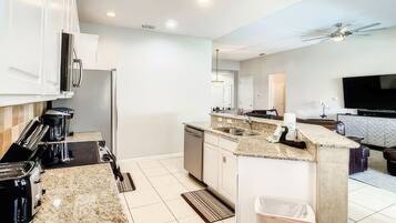 House | 4 bedrooms, Internet